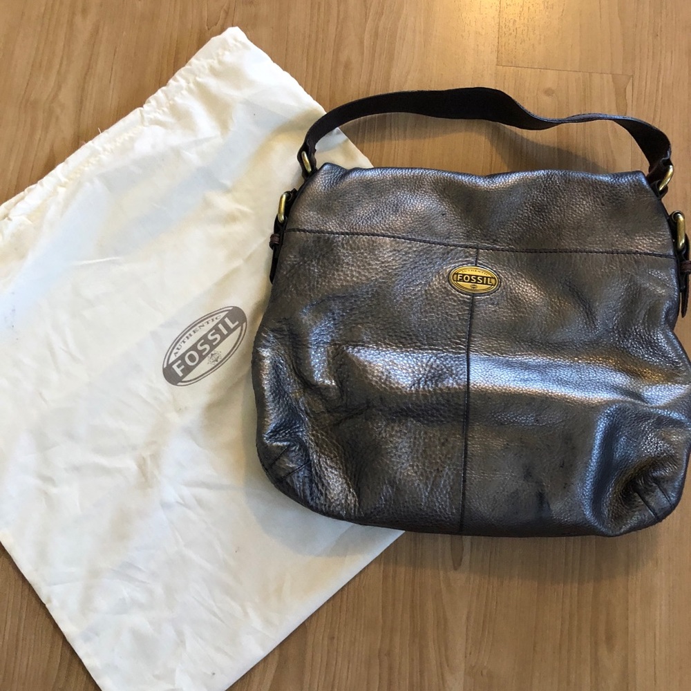 Platinum leather Fossil purse with wallet